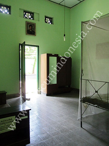sudirman_kamar_tidur.jpg